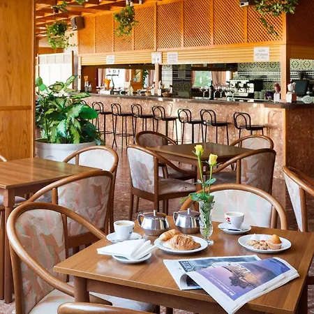 Estudio Con Desayuno Incluido Y Bonita Vistas Al Mar O A La Montana Daire *