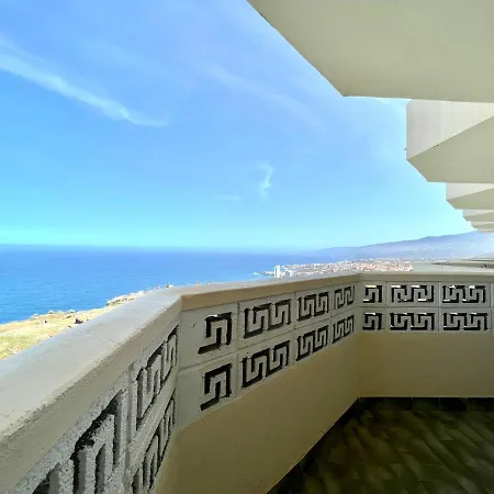 Estudio Con Desayuno Incluido Y Bonita Vistas Al Mar O A La Montana *